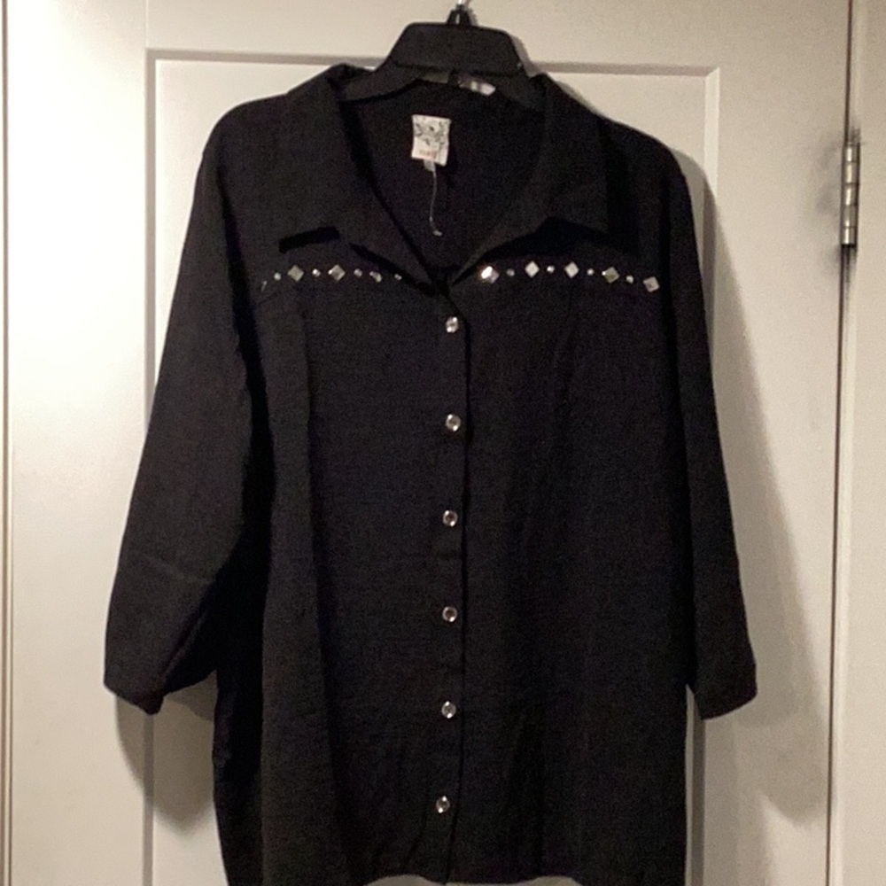 NAIF Black Button-Up‎ Top